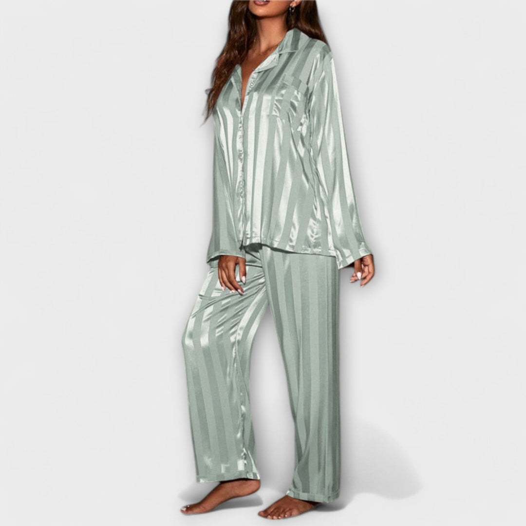 Grethe – luksuriøs pyjamas